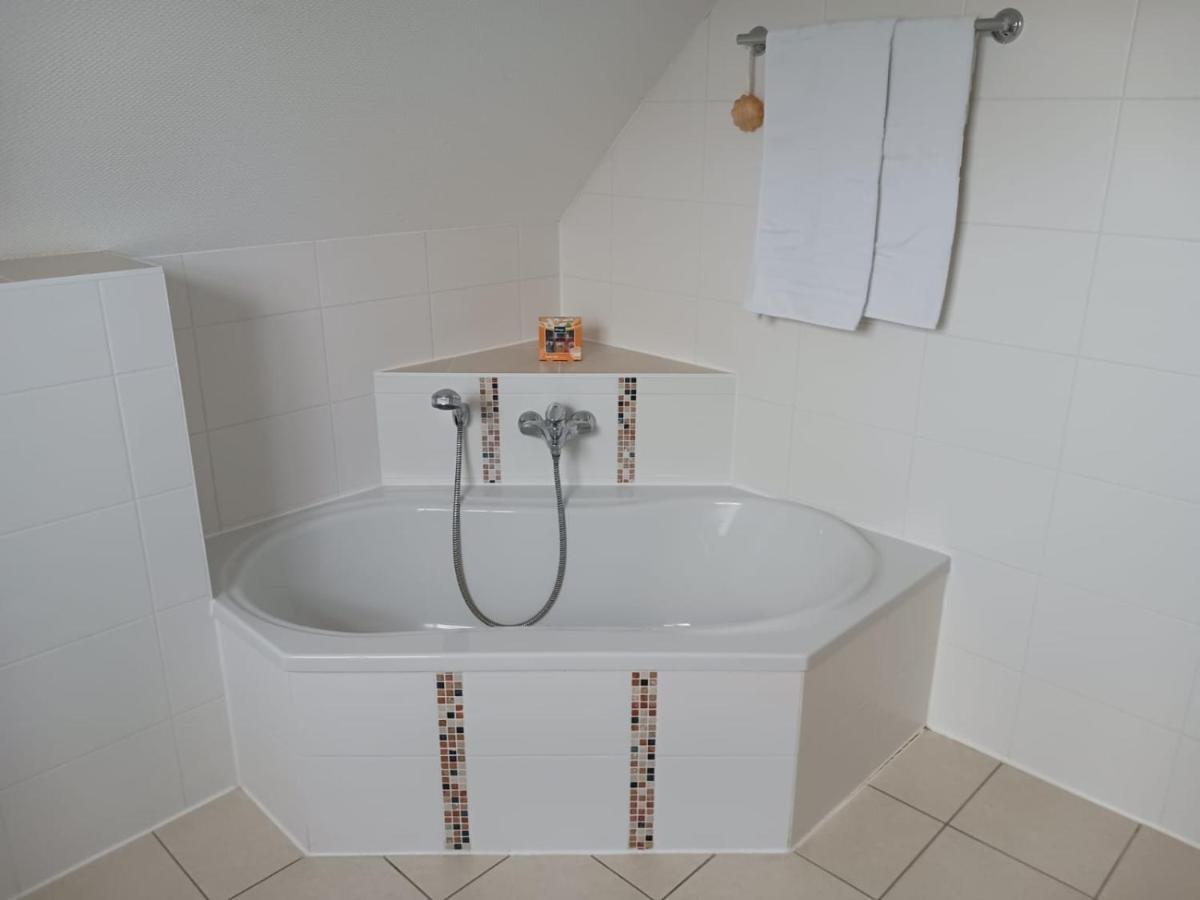 Landidylle Mit Garten, Whirlpool Und Klima